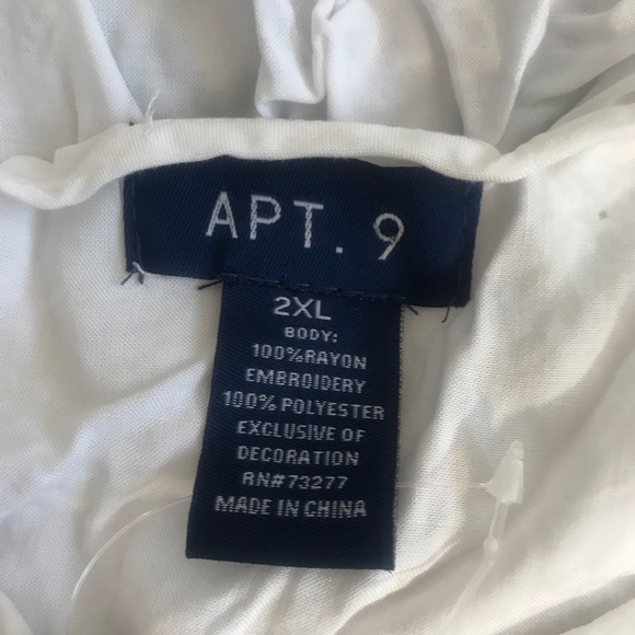 New Apt 9 Peasant Prairie Floral Embroidered Top Size Large - Picture 6 of 6